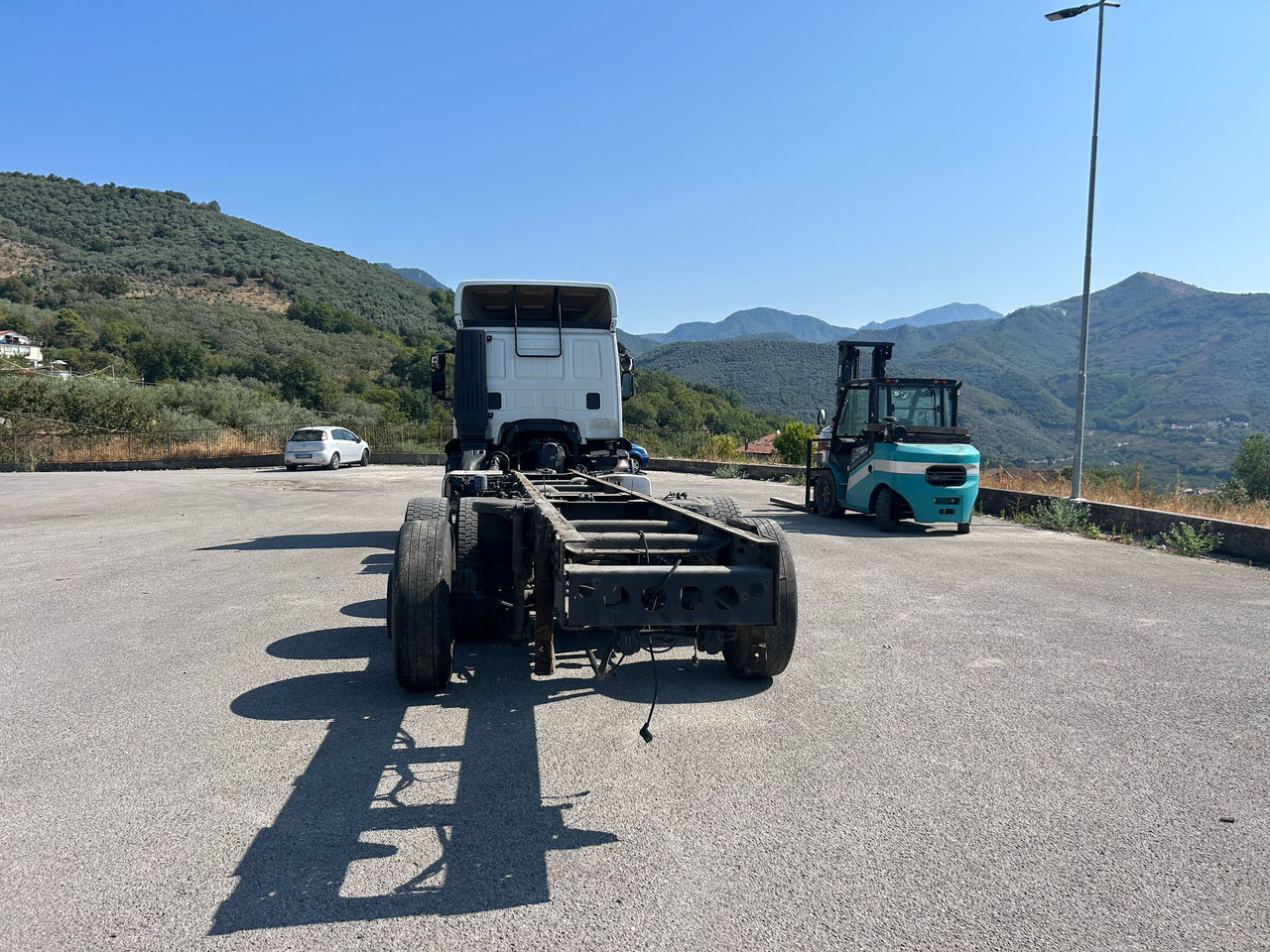 IVECO STRALIS AD 260S31 XP - Cab chassis truck: picture 3 IVECO STRALIS AD 260S31 XP - Cab chassis truck: picture 3