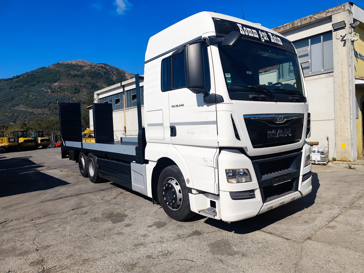 Dropside/ Flatbed truck MAN TGX 26.440: picture 21