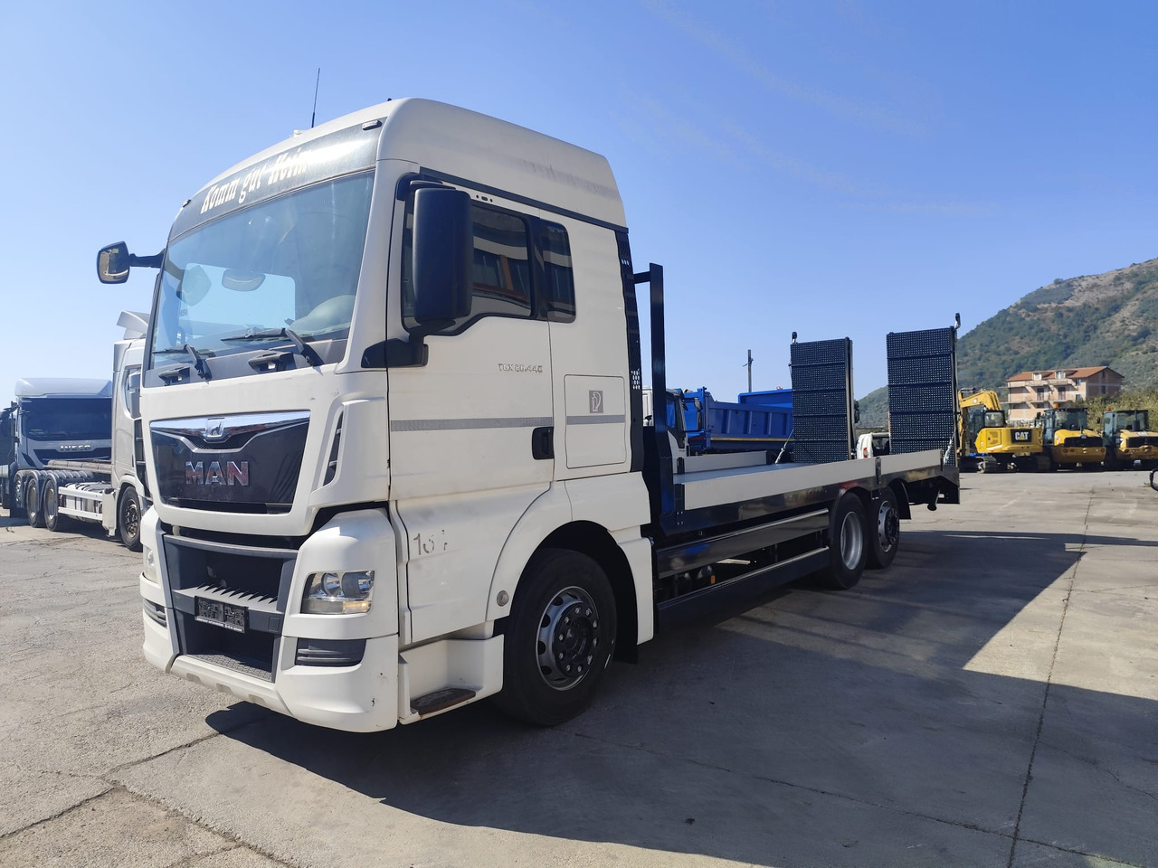 Dropside/ Flatbed truck MAN TGX 26.440: picture 31