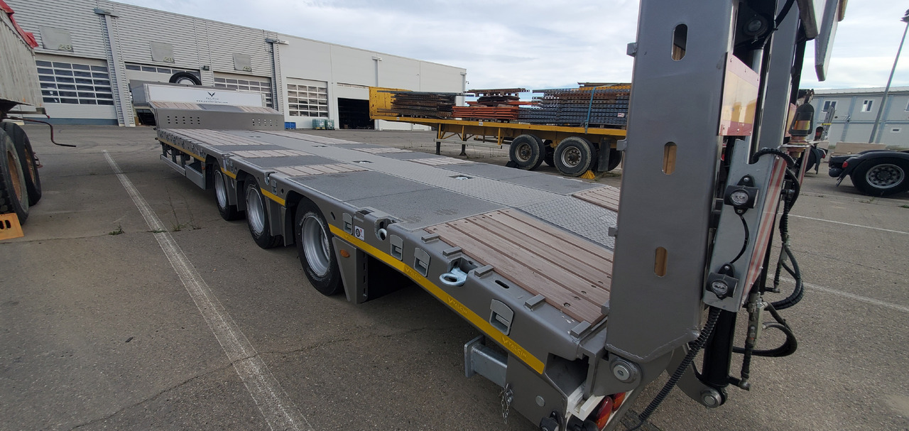 YALCIN 3 ESSIEUX STD - Low loader semi-trailer: picture 1 YALCIN 3 ESSIEUX STD - Low loader semi-trailer: picture 1