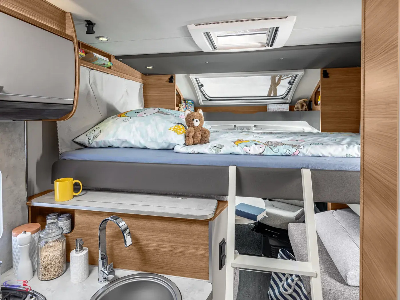 Semi-integrated motorhome Wohnmobil Knaus L!VE WAVE 650 MF: picture 12 Semi-integrated motorhome Wohnmobil Knaus L!VE WAVE 650 MF: picture 12