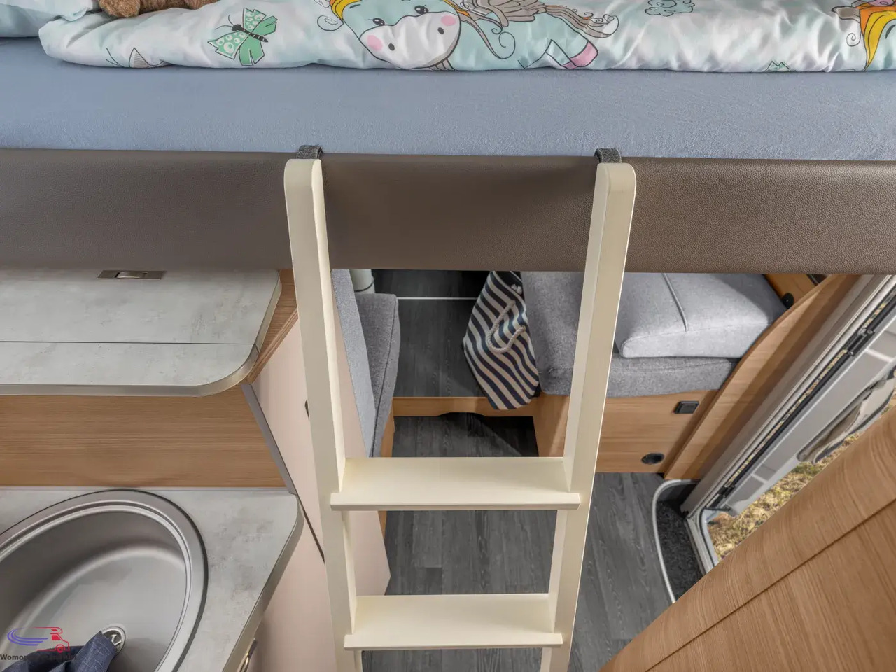 Semi-integrated motorhome Wohnmobil Knaus L!VE WAVE 650 MF: picture 13 Semi-integrated motorhome Wohnmobil Knaus L!VE WAVE 650 MF: picture 13