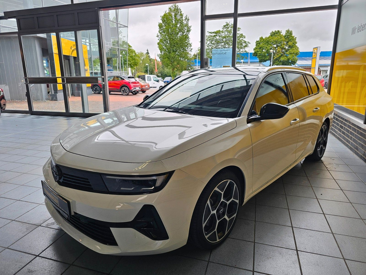 Opel Astra L 1.5 Ultimate Schiebedach Memory ACC AHK - Estate car: picture 2 Opel Astra L 1.5 Ultimate Schiebedach Memory ACC AHK - Estate car: picture 2