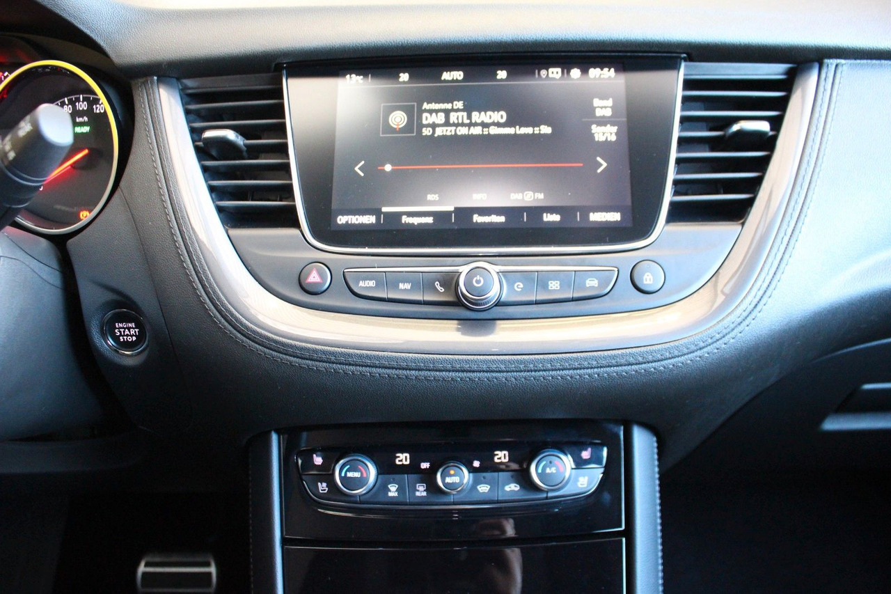 SUV Opel Grandland Plug-in-Hybrid AHK Navi Leder LED Kam.: picture 8