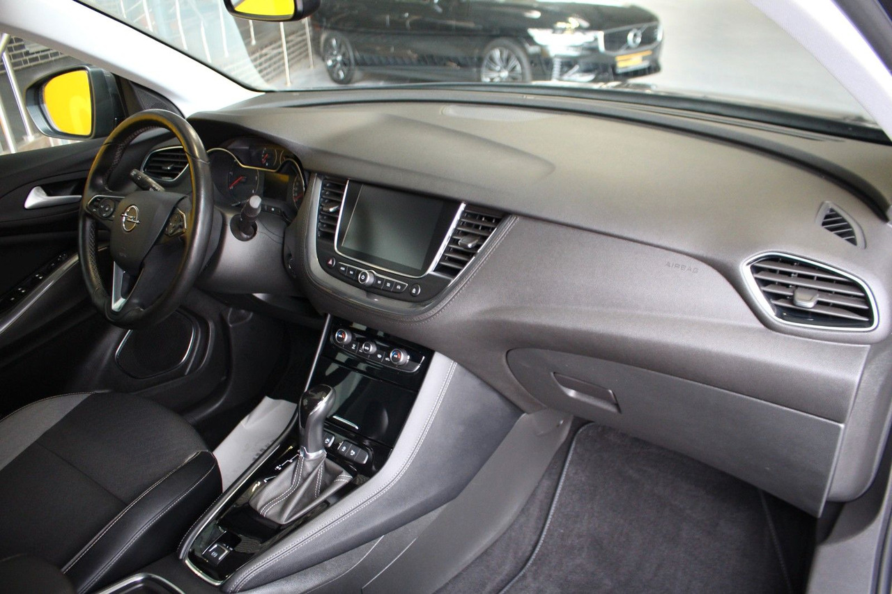 Opel Grandland X Innovation AT-8 Navi Kamera LED AHK - SUV: picture 4 Opel Grandland X Innovation AT-8 Navi Kamera LED AHK - SUV: picture 4