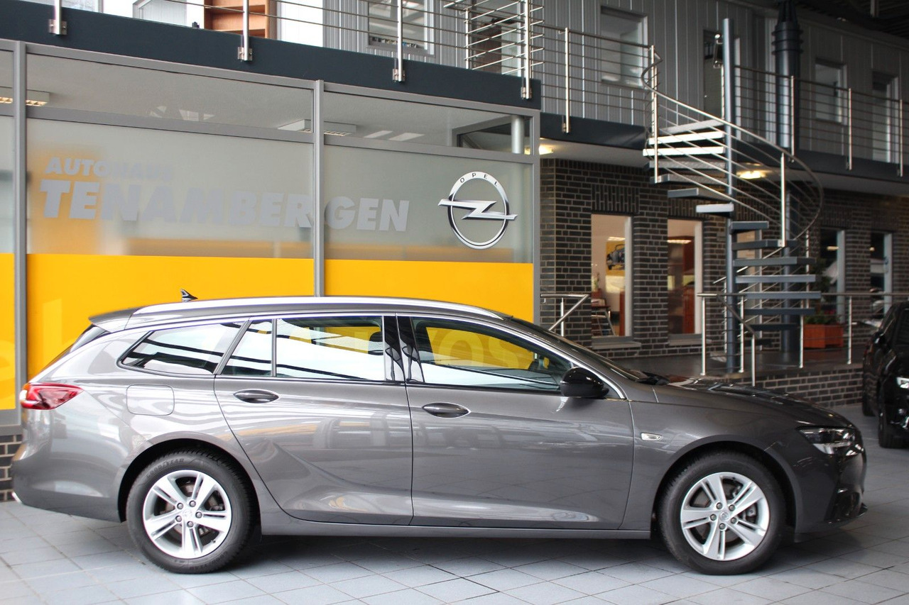 Opel Insignia B Sports Tourer Elegance Massage AHK AC - Estate car: picture 2 Opel Insignia B Sports Tourer Elegance Massage AHK AC - Estate car: picture 2