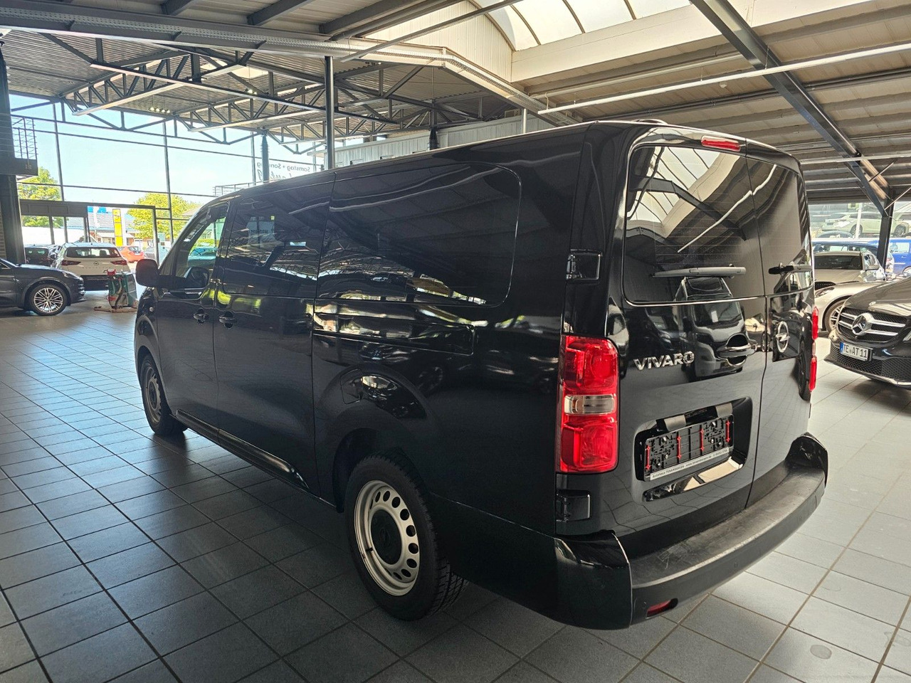 Opel Vivaro Kasten FlexSpace L DoKa Navi CarPlay DAB - Small van, Combi van: picture 3 Opel Vivaro Kasten FlexSpace L DoKa Navi CarPlay DAB - Small van, Combi van: picture 3