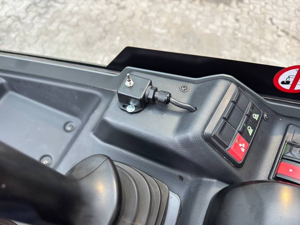 Compact loader Kramer 5040: picture 14