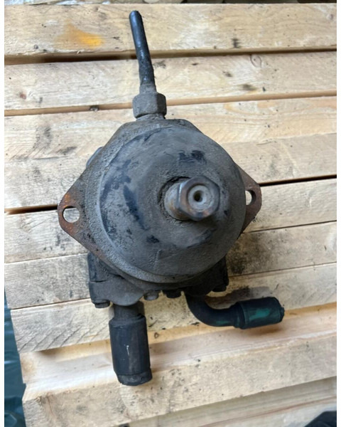 Volvo B12 - Hydraulic motor: picture 1 Volvo B12 - Hydraulic motor: picture 1