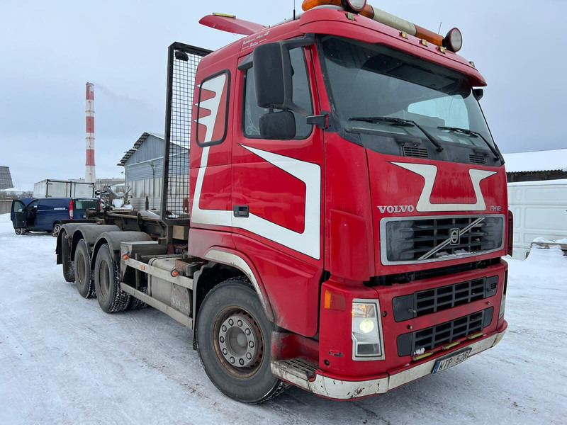 Volvo FH12 460 - Hook lift truck: picture 2 Volvo FH12 460 - Hook lift truck: picture 2