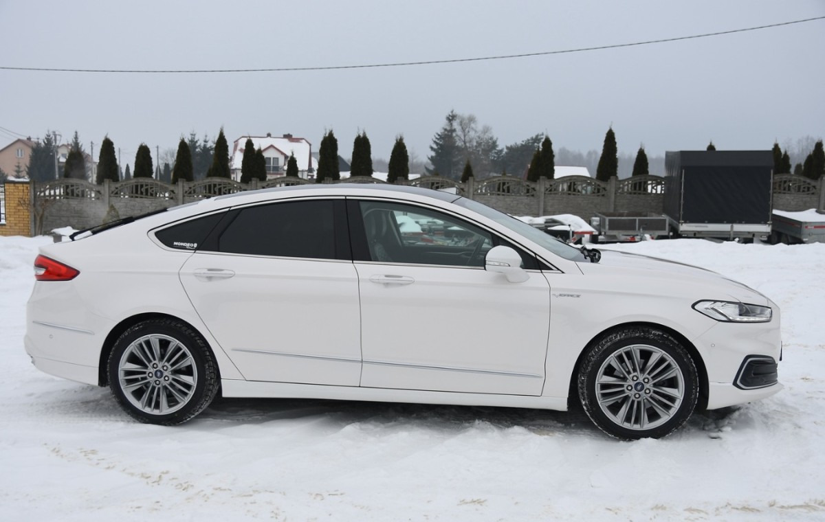 Ford Mondeo Salon Polska Bezwypadkowy Serwisowany Wersja Vignale Panorama Dach - Sedan: picture 4 Ford Mondeo Salon Polska Bezwypadkowy Serwisowany Wersja Vignale Panorama Dach - Sedan: picture 4