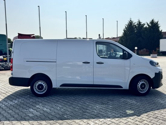 Fiat Scudo (L2) M BlueDHi 120 6-Gang inkl. NOVA - Panel van: picture 4 Fiat Scudo (L2) M BlueDHi 120 6-Gang inkl. NOVA - Panel van: picture 4