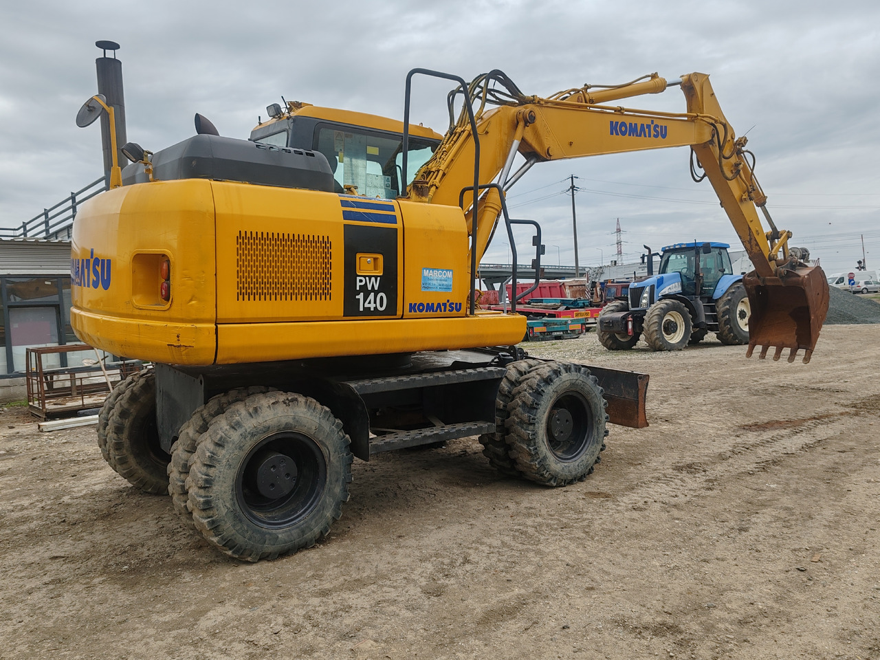 Komatsu PW140-7 - Wheel excavator: picture 3 Komatsu PW140-7 - Wheel excavator: picture 3