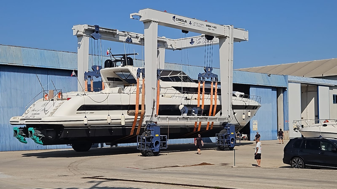 Mangusta 107 Sport 107 Sport (Overmarine) - Other machinery: picture 3 Mangusta 107 Sport 107 Sport (Overmarine) - Other machinery: picture 3