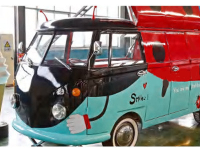 Deli Star Trailer Retro Minivan Fliptop 4300 Electric - EU standards - Vending trailer: picture 1 Deli Star Trailer Retro Minivan Fliptop 4300 Electric - EU standards - Vending trailer: picture 1
