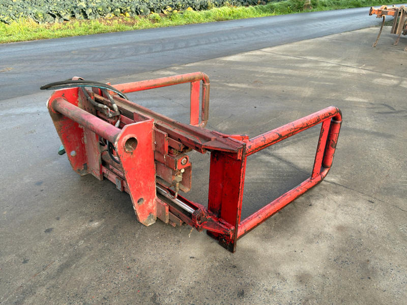 BOLZONI AURAMO KB N9A - Front loader for tractor: picture 4 BOLZONI AURAMO KB N9A - Front loader for tractor: picture 4