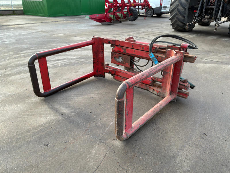 BOLZONI AURAMO KB N9A - Front loader for tractor: picture 1 BOLZONI AURAMO KB N9A - Front loader for tractor: picture 1