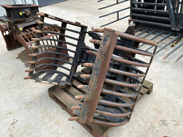 Delvano L1000 - Front loader for tractor: picture 3 Delvano L1000 - Front loader for tractor: picture 3