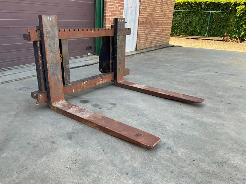 Eurosteel PFW8 - Wheel loader: picture 3 Eurosteel PFW8 - Wheel loader: picture 3