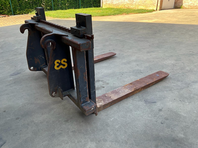 Eurosteel PFW8 - Wheel loader: picture 4 Eurosteel PFW8 - Wheel loader: picture 4