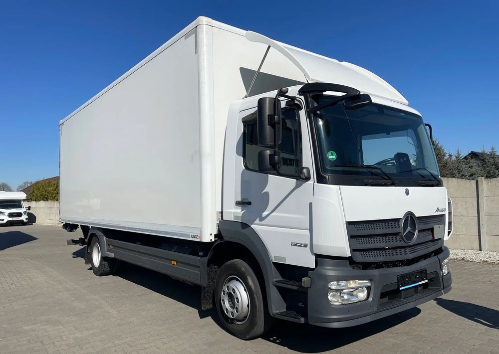 Mercedes-Benz ATEGO 1223 - Box truck: picture 2 Mercedes-Benz ATEGO 1223 - Box truck: picture 2