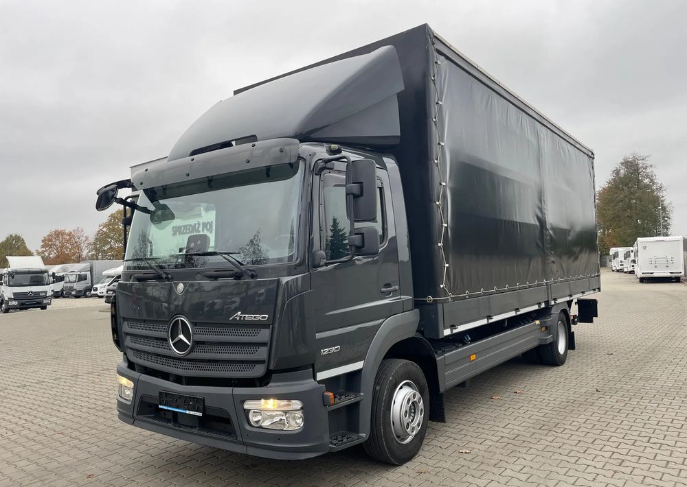 Mercedes-Benz ATEGO 1230 - Curtain side truck: picture 3 Mercedes-Benz ATEGO 1230 - Curtain side truck: picture 3