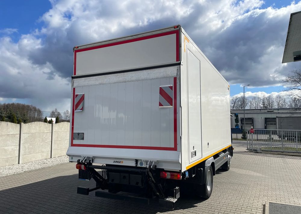Mercedes-Benz ATEGO 1318, kontener 6,2m, ładowność 7,5 tony! - Box truck: picture 4 Mercedes-Benz ATEGO 1318, kontener 6,2m, ładowność 7,5 tony! - Box truck: picture 4