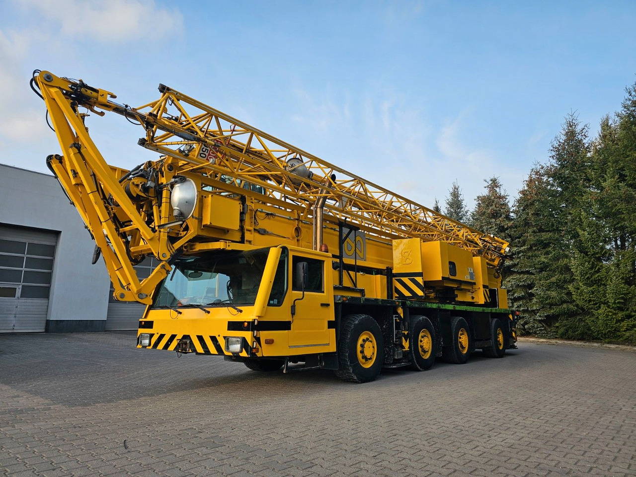 SPIERINGS SK488-AT4 40M Mobile tower crane - All terrain crane: picture 1 SPIERINGS SK488-AT4 40M Mobile tower crane - All terrain crane: picture 1