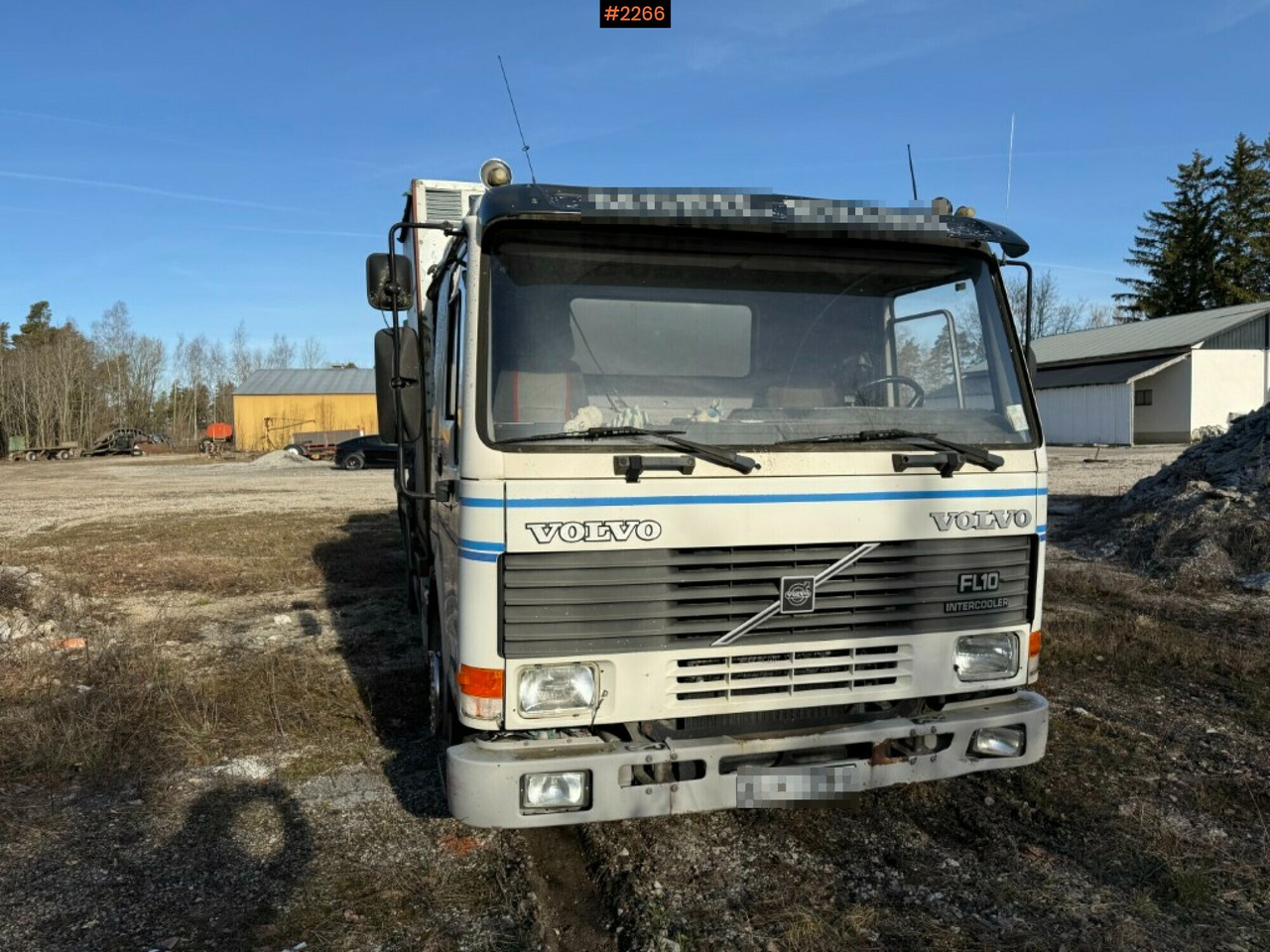 Volvo FL10 6x2 with mobile grain mill - Truck: picture 3 Volvo FL10 6x2 with mobile grain mill - Truck: picture 3