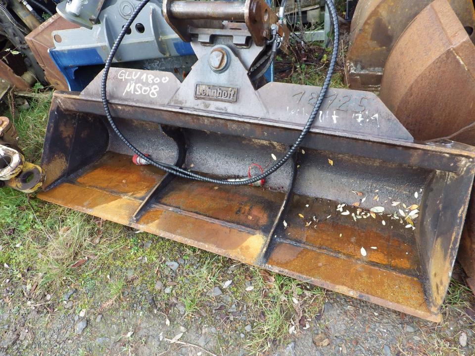 Grabenräumlöffel MS03 starr und schwenkbar+ MS08 hydraulisch - Excavator bucket: picture 1 Grabenräumlöffel MS03 starr und schwenkbar+ MS08 hydraulisch - Excavator bucket: picture 1