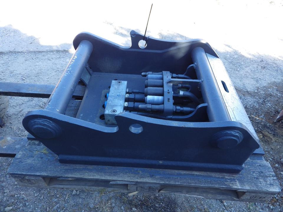 SchraubAdapterPlatte OQ80 OilQuick 80 ( MWST ausweisbar ) - Quick coupler: picture 5 SchraubAdapterPlatte OQ80 OilQuick 80 ( MWST ausweisbar ) - Quick coupler: picture 5