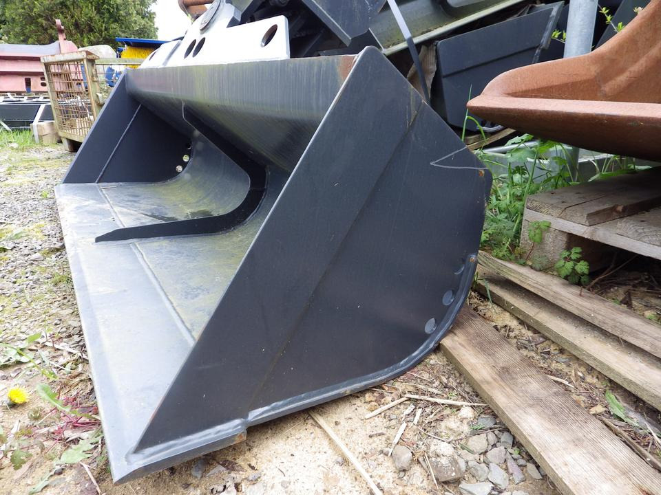 Schwenkbare Grabenräumlöffel MS01 3 x auf Lager - Excavator bucket: picture 1 Schwenkbare Grabenräumlöffel MS01 3 x auf Lager - Excavator bucket: picture 1