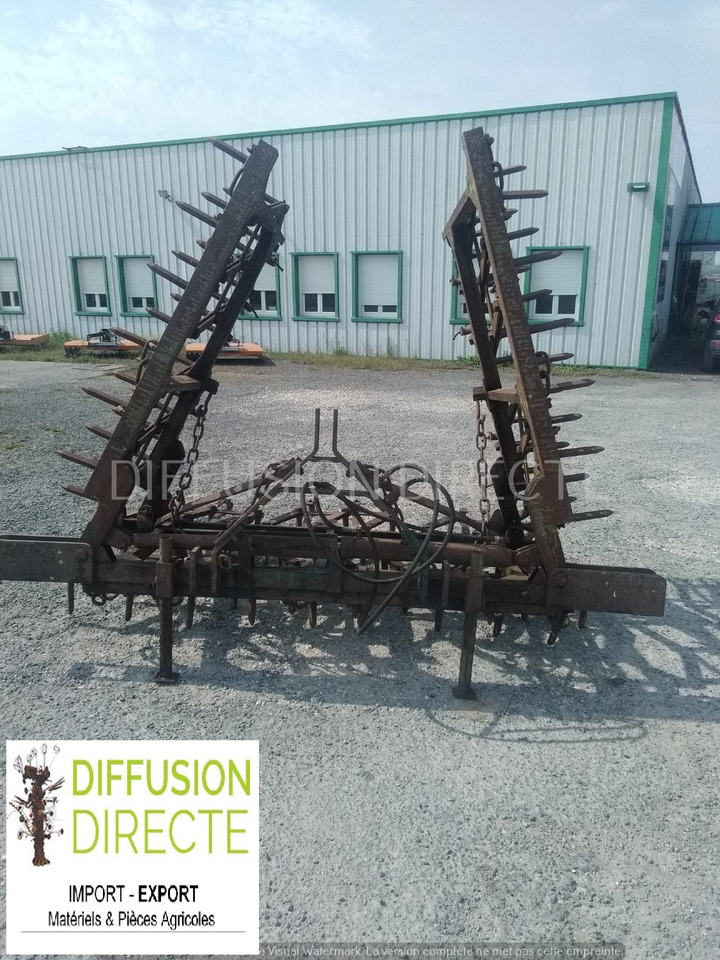 HERSE RIGIDE 5.6 - Harrow: picture 1 HERSE RIGIDE 5.6 - Harrow: picture 1