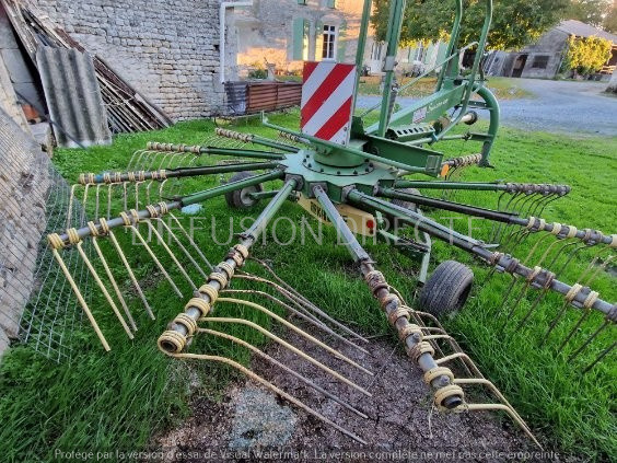 KRONE ANDAINEUR SWADRO 421 - Tedder/ Rake: picture 3 KRONE ANDAINEUR SWADRO 421 - Tedder/ Rake: picture 3