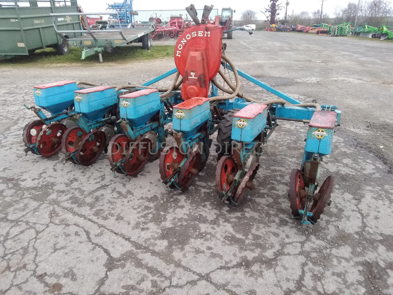 MONOSEM SEMOIR MONOGRAINE PNU - Precision sowing machine: picture 3 MONOSEM SEMOIR MONOGRAINE PNU - Precision sowing machine: picture 3
