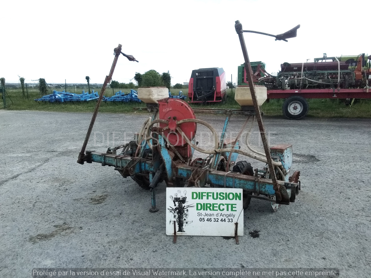 MONOSEM SEMOIR MONOGRAINE PNU - Precision sowing machine: picture 1 MONOSEM SEMOIR MONOGRAINE PNU - Precision sowing machine: picture 1