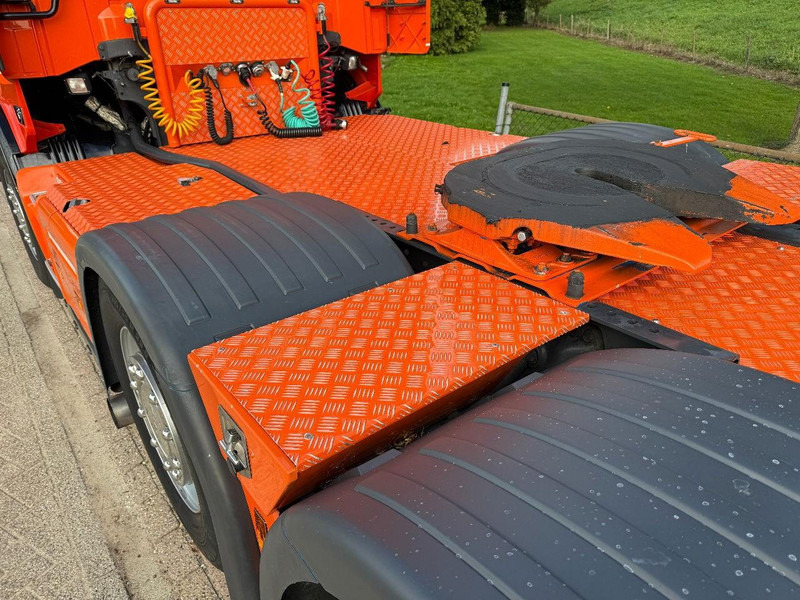 Scania R 560 A 6X2/4 V8 Manual-Retarder-6x2 TOP NL TRUCK - Tractor unit: picture 5 Scania R 560 A 6X2/4 V8 Manual-Retarder-6x2 TOP NL TRUCK - Tractor unit: picture 5