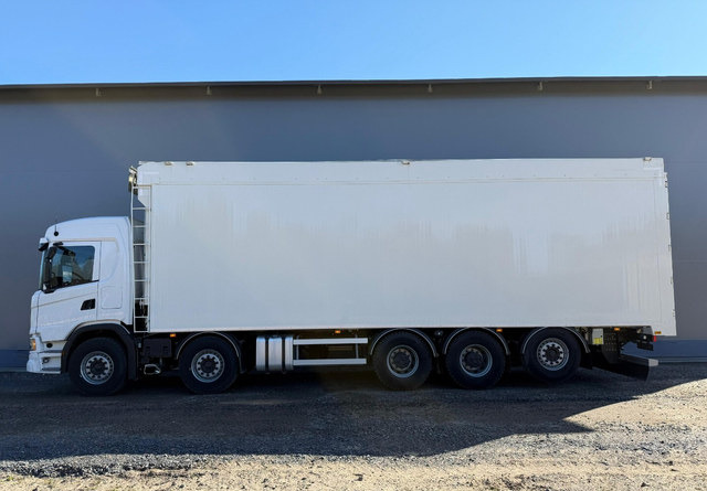Scania G540 10x4 - Box truck: picture 3 Scania G540 10x4 - Box truck: picture 3