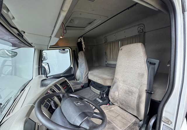 Dropside/ Flatbed truck SisuR500 10x4: picture 10