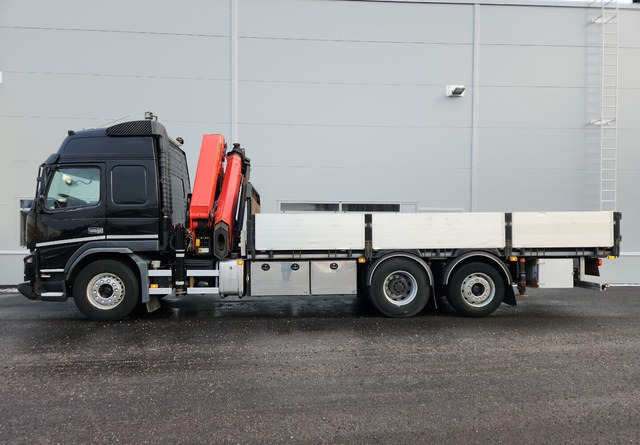 VolvoFMX - Dropside/ Flatbed truck, Crane truck: picture 2 VolvoFMX - Dropside/ Flatbed truck, Crane truck: picture 2
