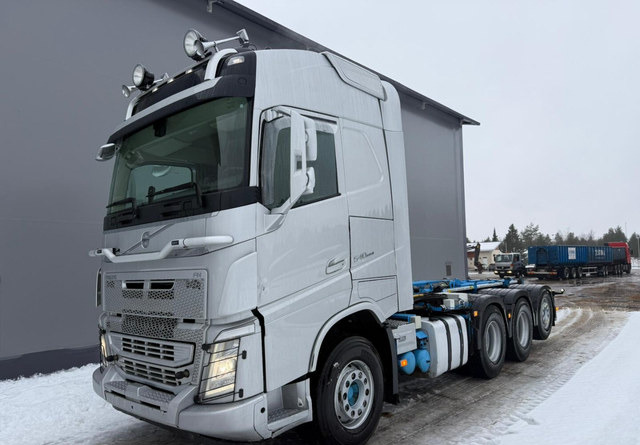 VolvoFh13 540 - Hook lift truck: picture 1 VolvoFh13 540 - Hook lift truck: picture 1