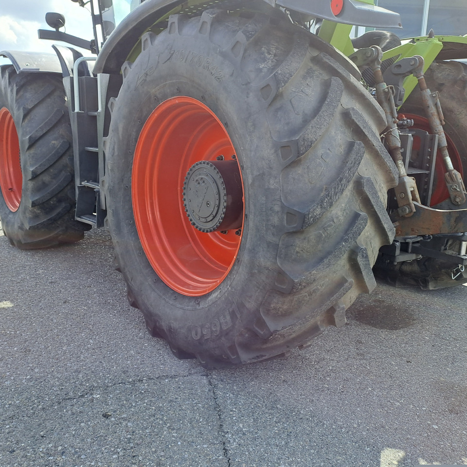 CLAAS XERION 3800 TRAC - Farm tractor: picture 5 CLAAS XERION 3800 TRAC - Farm tractor: picture 5