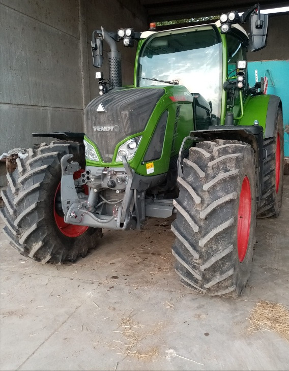 FENDT 320 VARIO - Farm tractor: picture 2 FENDT 320 VARIO - Farm tractor: picture 2
