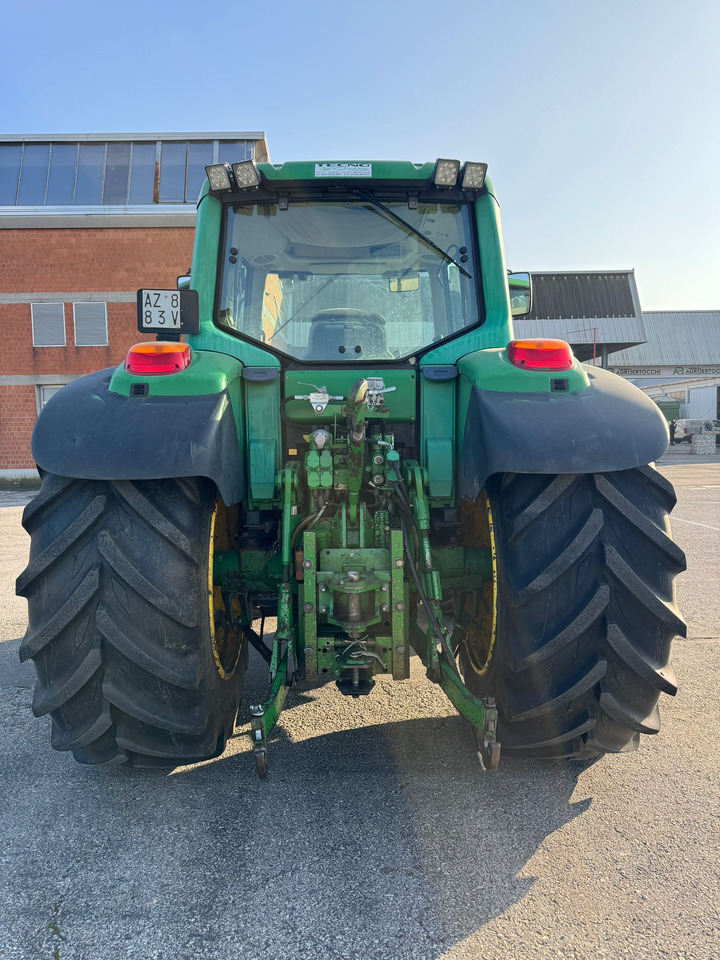 JOHN DEERE 6420 S - Farm tractor: picture 2 JOHN DEERE 6420 S - Farm tractor: picture 2