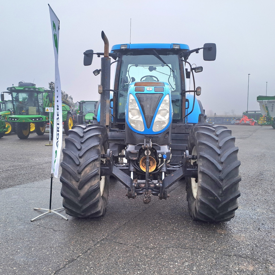 NEW HOLLAND T6090 - Farm tractor: picture 2 NEW HOLLAND T6090 - Farm tractor: picture 2