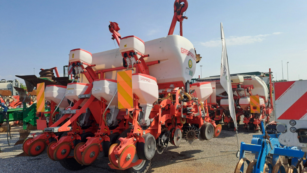 SEMINATRICE DI PRECISIONE GASPARDO RENATA 8 ROWS - Precision sowing machine: picture 5 SEMINATRICE DI PRECISIONE GASPARDO RENATA 8 ROWS - Precision sowing machine: picture 5