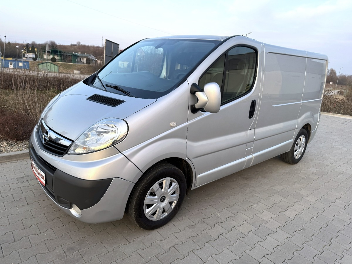 Opel Vivaro 2.0 DCI 115KM Rok 2013 Sprowadzony Bezwypadkowy Nawigacja Klima - Panel van: picture 1 Opel Vivaro 2.0 DCI 115KM Rok 2013 Sprowadzony Bezwypadkowy Nawigacja Klima - Panel van: picture 1