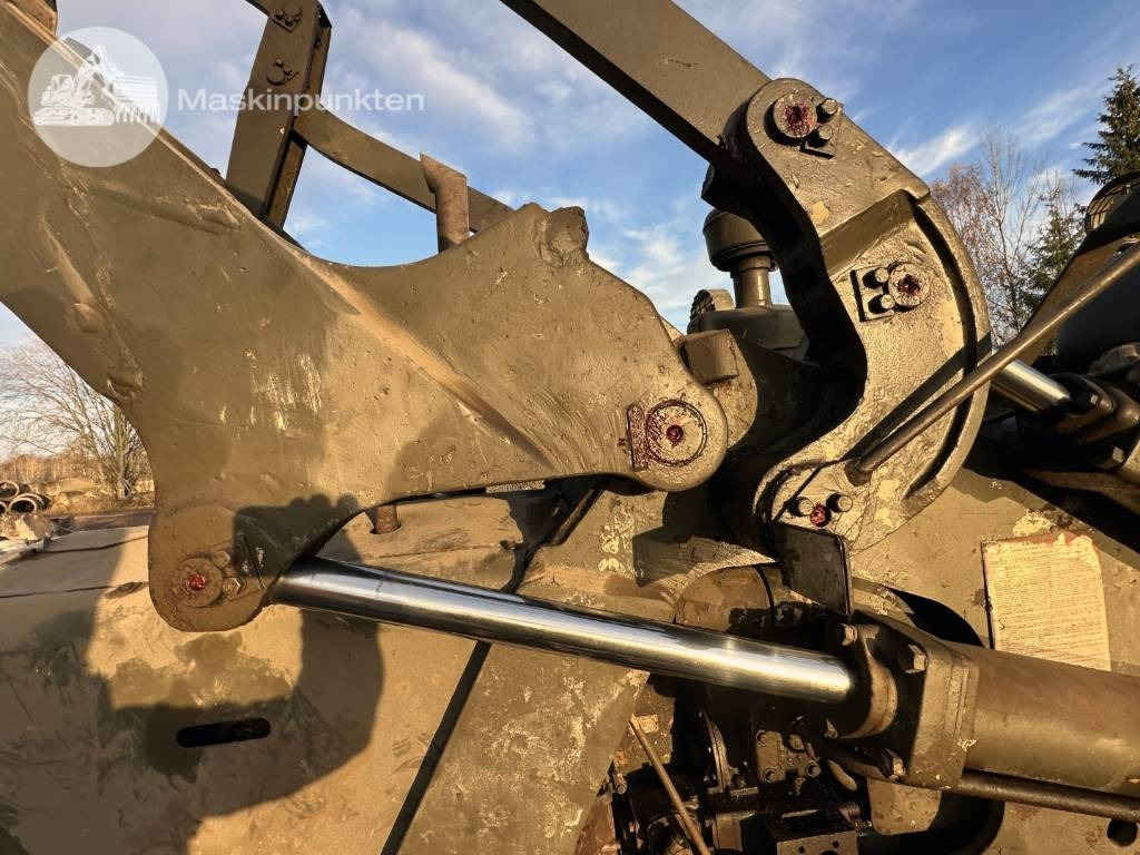 Crawler loader CAT 955: picture 26