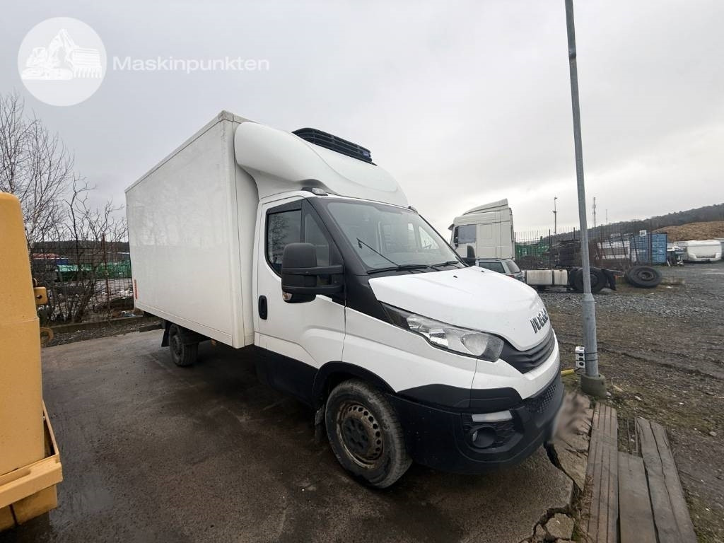 Iveco Daily 35 S16 - Refrigerated delivery van: picture 3 Iveco Daily 35 S16 - Refrigerated delivery van: picture 3
