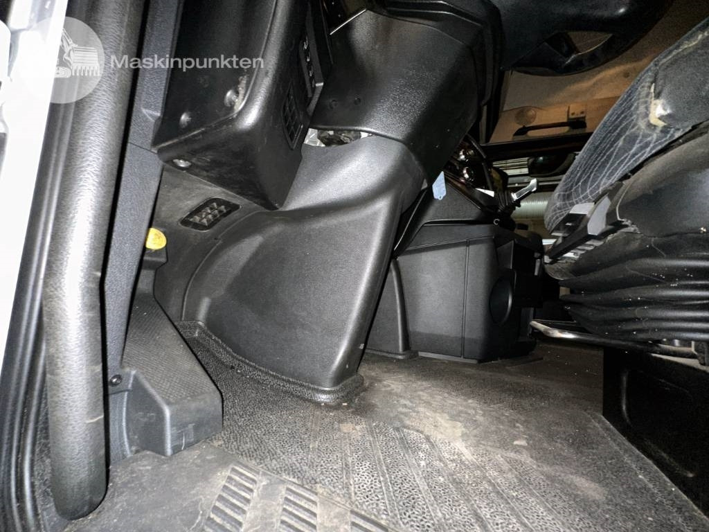 Box truck Mercedes-Benz Actros 2545: picture 12